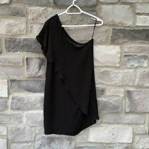 One shoulder black dress